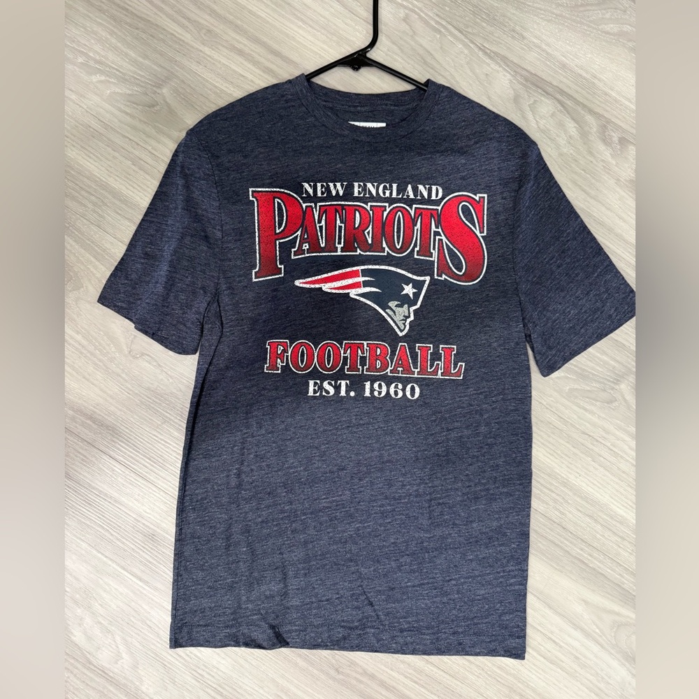 NFL Team Apparel New England Patriots T-shirt Mens Small